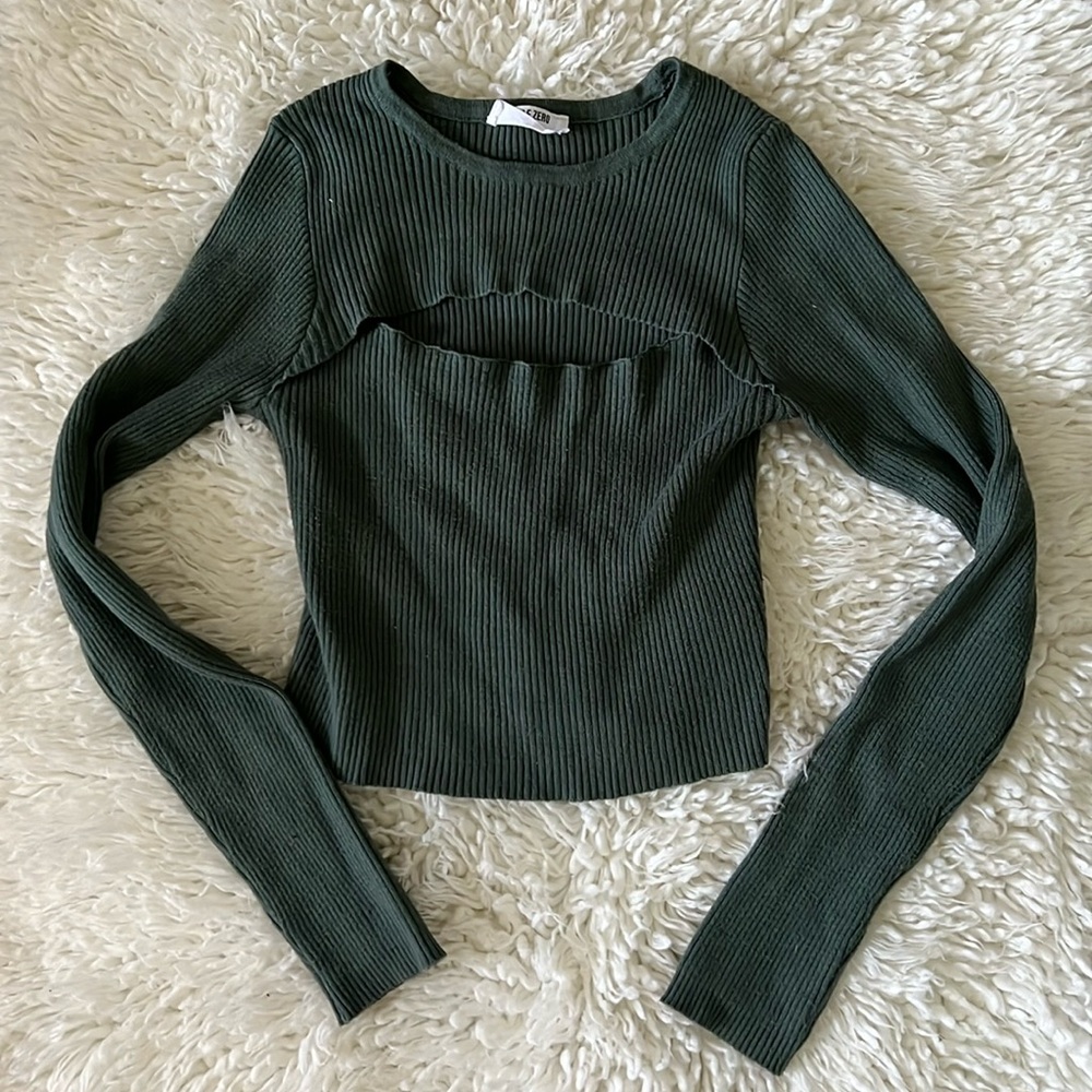 Double Zero cutout top